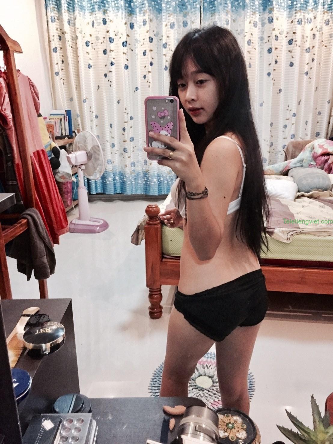 Ảnh nude gái xinh khoe lồn, mu lồn 100% không che